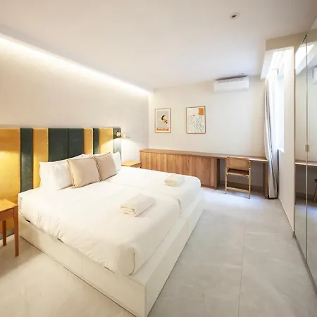 Apartment Luxury Seafront Hot Tub Sauna & Concierge Sliema