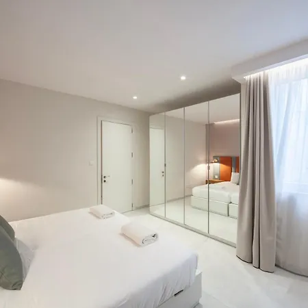 Luxury Seafront Hot Tub Sauna & Concierge * Sliema